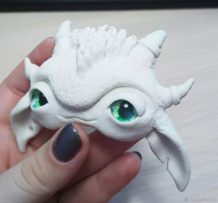 Смешанная техника игрушки мех глина. Полимерная глина игрушки. Дракон полимерная глина мех. Игрушки в смешанной технике. Мордочки из полимерной глины.