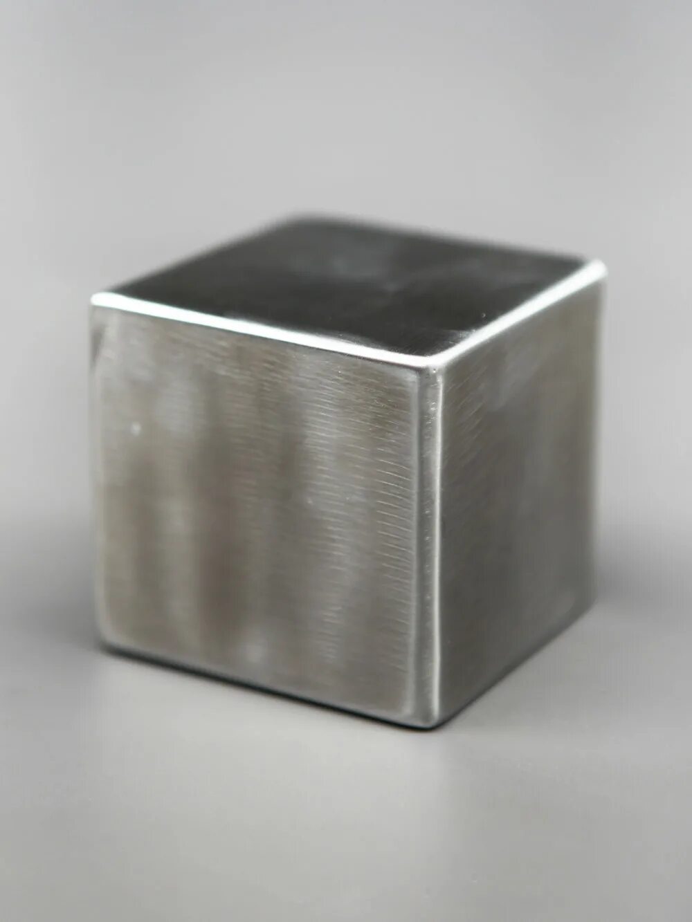 Кубики для охлаждения напитков из камня. Steel cube. Алюминиевый куб. Steel cube. Steel cube.