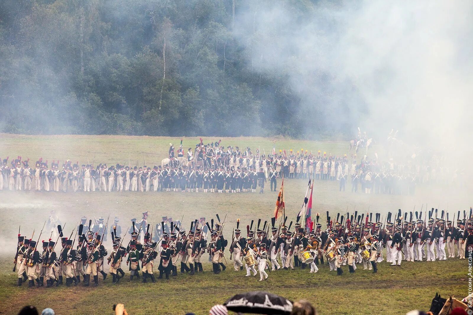 Бородинская битва 1812. Бородино сражение 1812. Битва на Бородинском поле 1812. Реконструкция битвы Бородино 1812 года. Фото battles