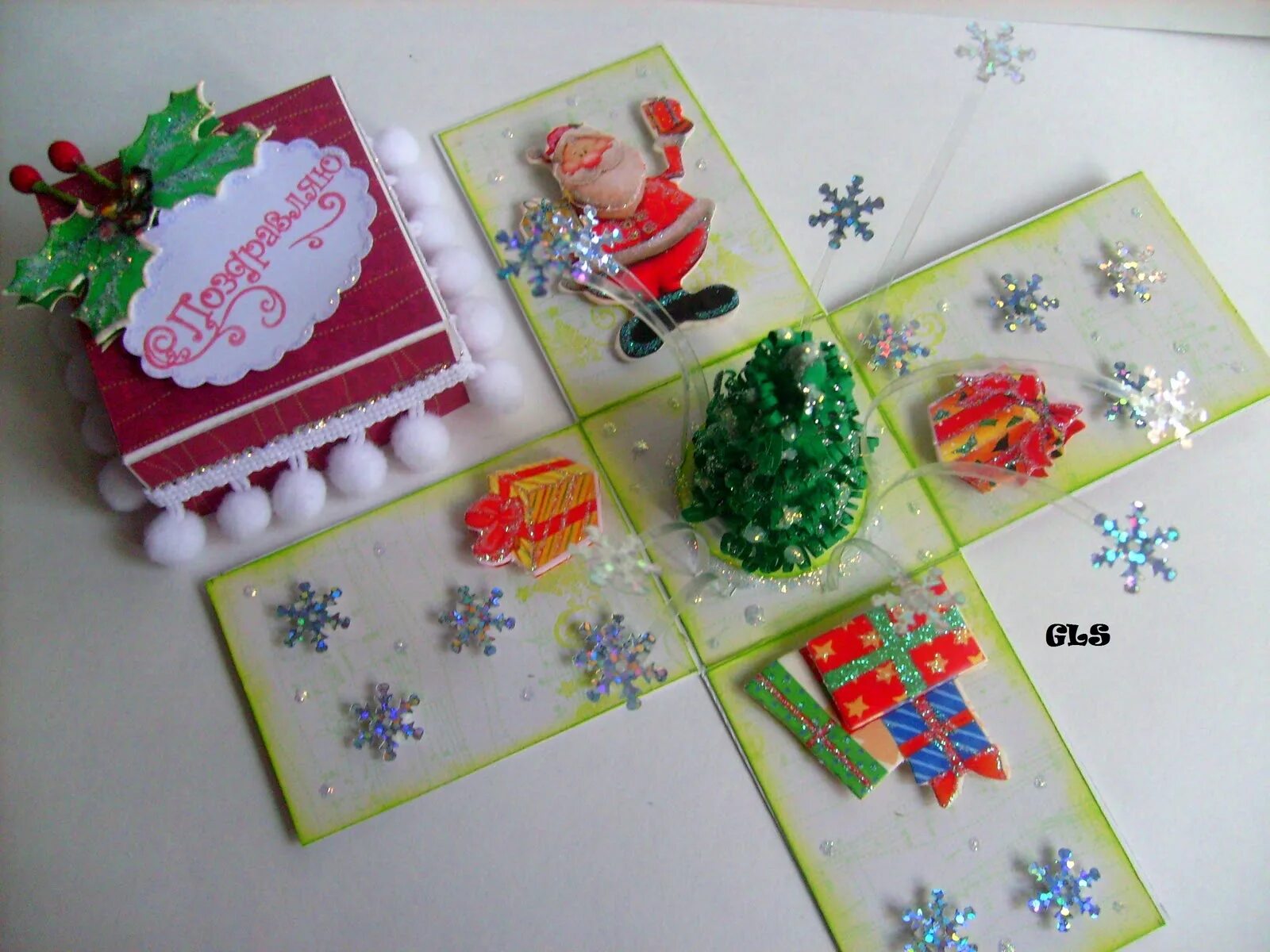 новогодняя коробочка с сюрпризом. новогодние скрап открытки своими руками. новогодние коробки сюрприз. новогодняя коробочка скрапбукинг. новогодняя открытка.