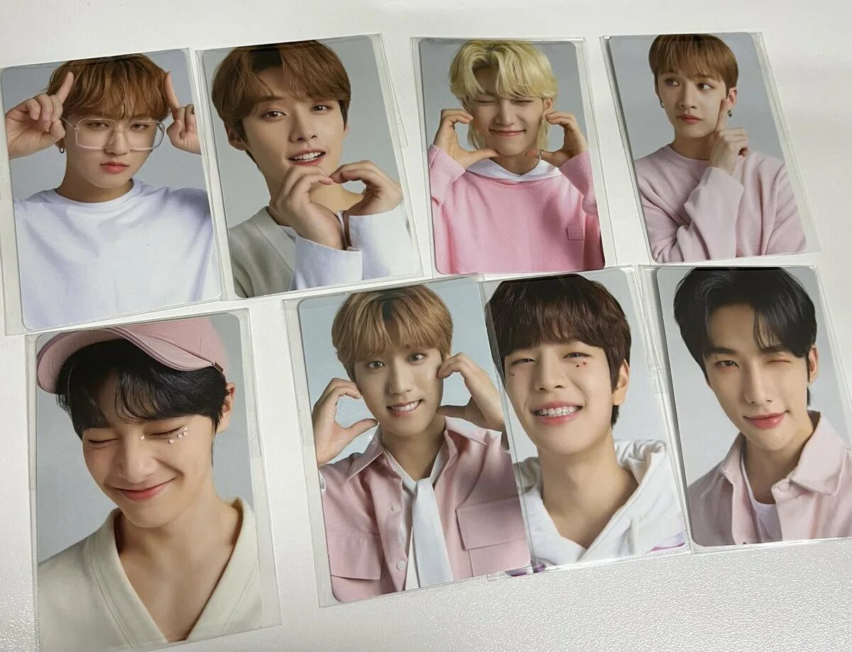 Stray kids card. Nacific Stray. Карточка Феликса Stray Kids. Джисон нацифик. Nacific Stray Kids карты.