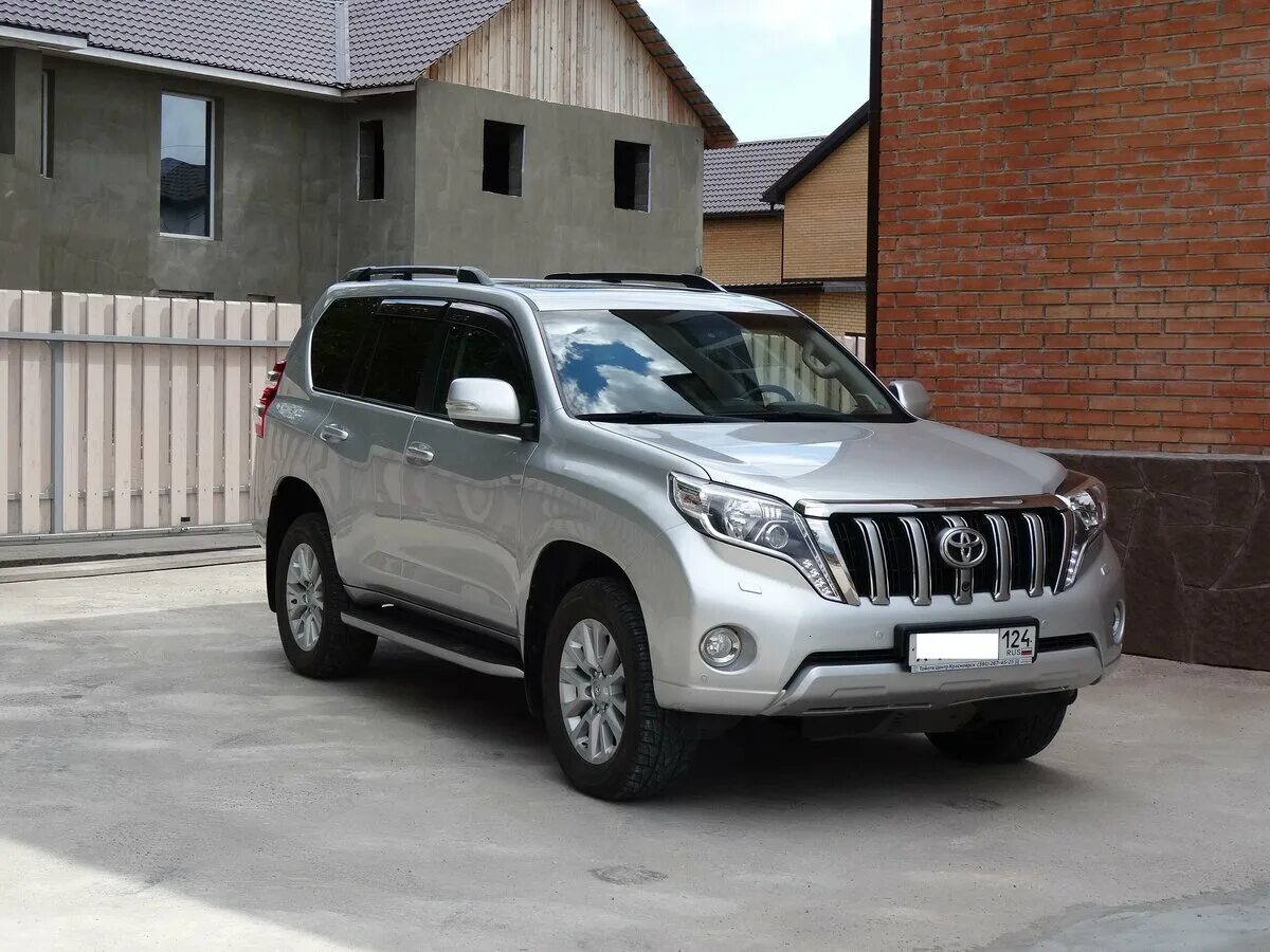 Toyota land cruiser prado 2010 белый. Land cruiser prado 2010. ленд крузер прадо 2010. Toyota land cruiser prado 150 2010. Toyota prado 2010.
