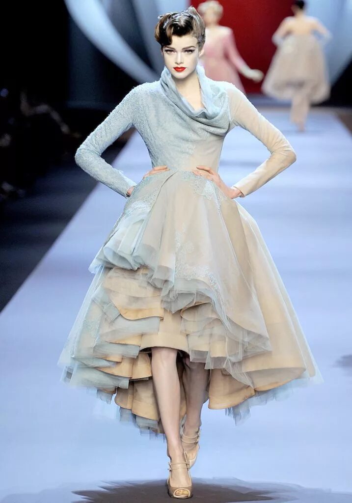 Кристиан диор. Кристиан диор Гальяно 2011. Кристиан диор Haute Couture. Кристиан диор мода. Look collection