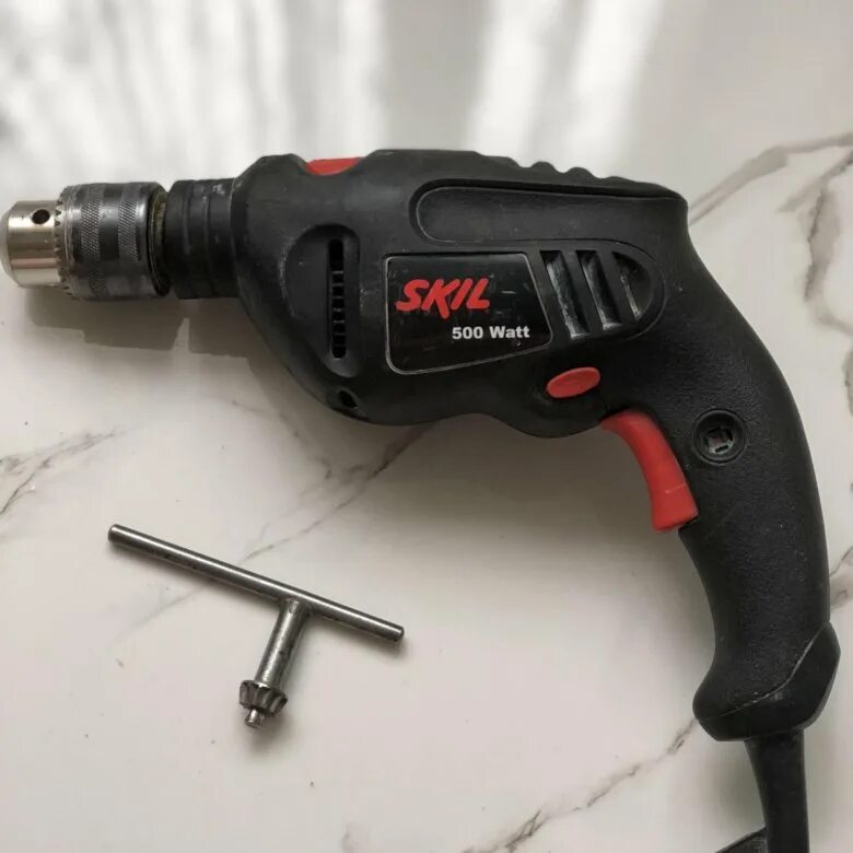 Дрель скил. Дрель skil 700 watt. Дрель скил. Дрель skil 550 watt 6280. Электродрель skil 6005.