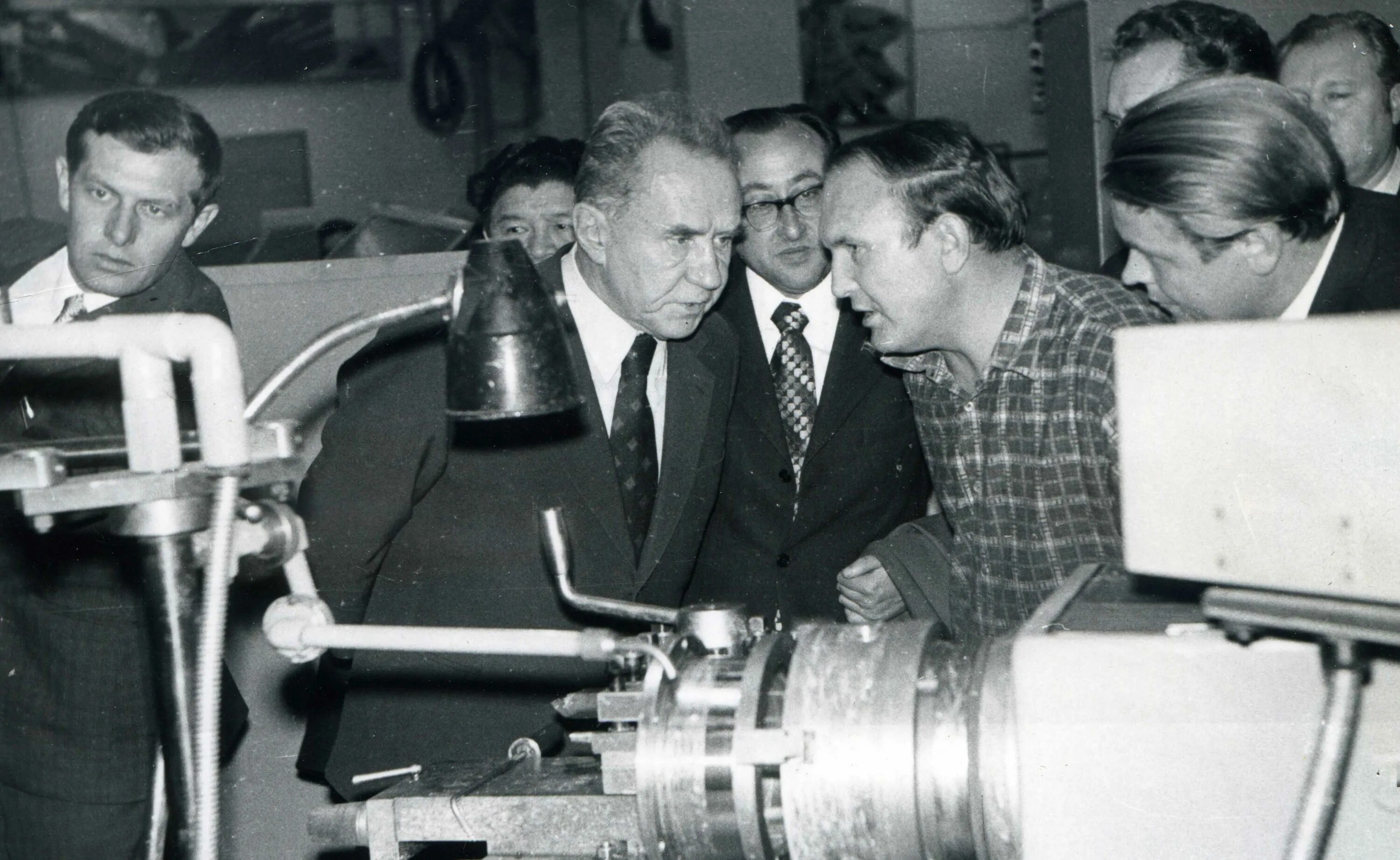 Доклад косыгина 1965. Реформа в промышленности косыгин. Реформы косыгина 1965 года. Причины экономической реформы косыгина (1965-1970. Косыгинская реформа.