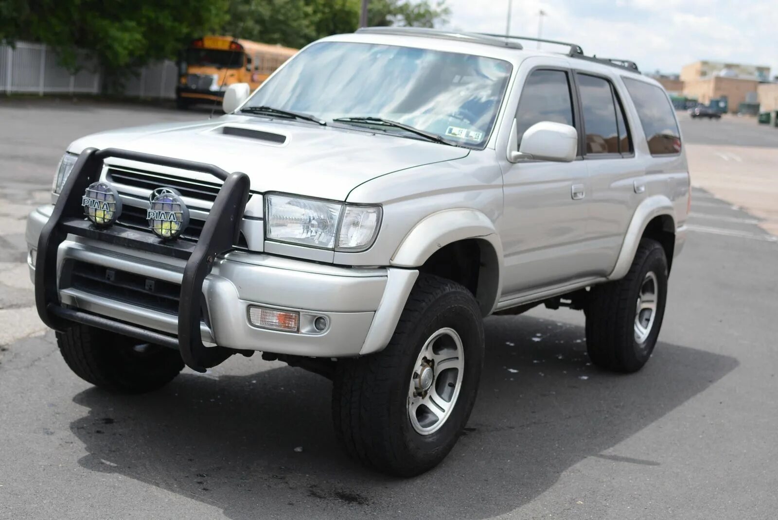 Купить сурф в россии бу. Toyota 4runner 2001. 2001 Toyota 4runner Lift. Тойота Сурф 4раннер. Toyota 4runner (1996-2002).