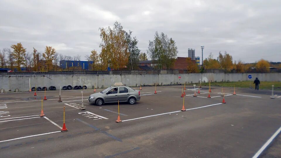 площадка автошколы. автошкола всероссийского общества автомобилистов новосибирск. площадка автошколы. площадка автошколы. учебная площадка для вождения на шоссе революции 112.