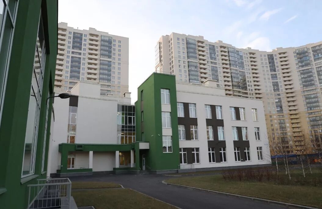 334 школа невского. Школа 334 антокольский переулок. Спб 334. Школа 334 санкт-петербург. Новые школы спб.