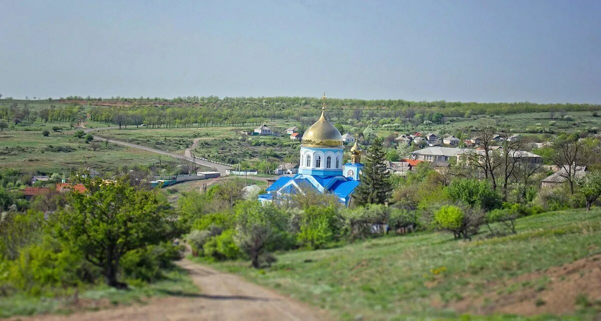 Луганская область поселки. Церковь Боково-Платово антрацит. Храм Александра Невского в Боково Платово. Боково-Платово Луганской области. Поселок Боково Платово.