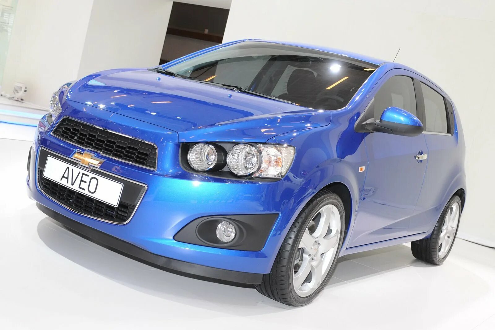 Шевроле Авео т350. Chevrolet Aveo 2014. Chevrolet Aveo 2013 1.2. Chevrolet Aveo 2015. Авео купить в омске