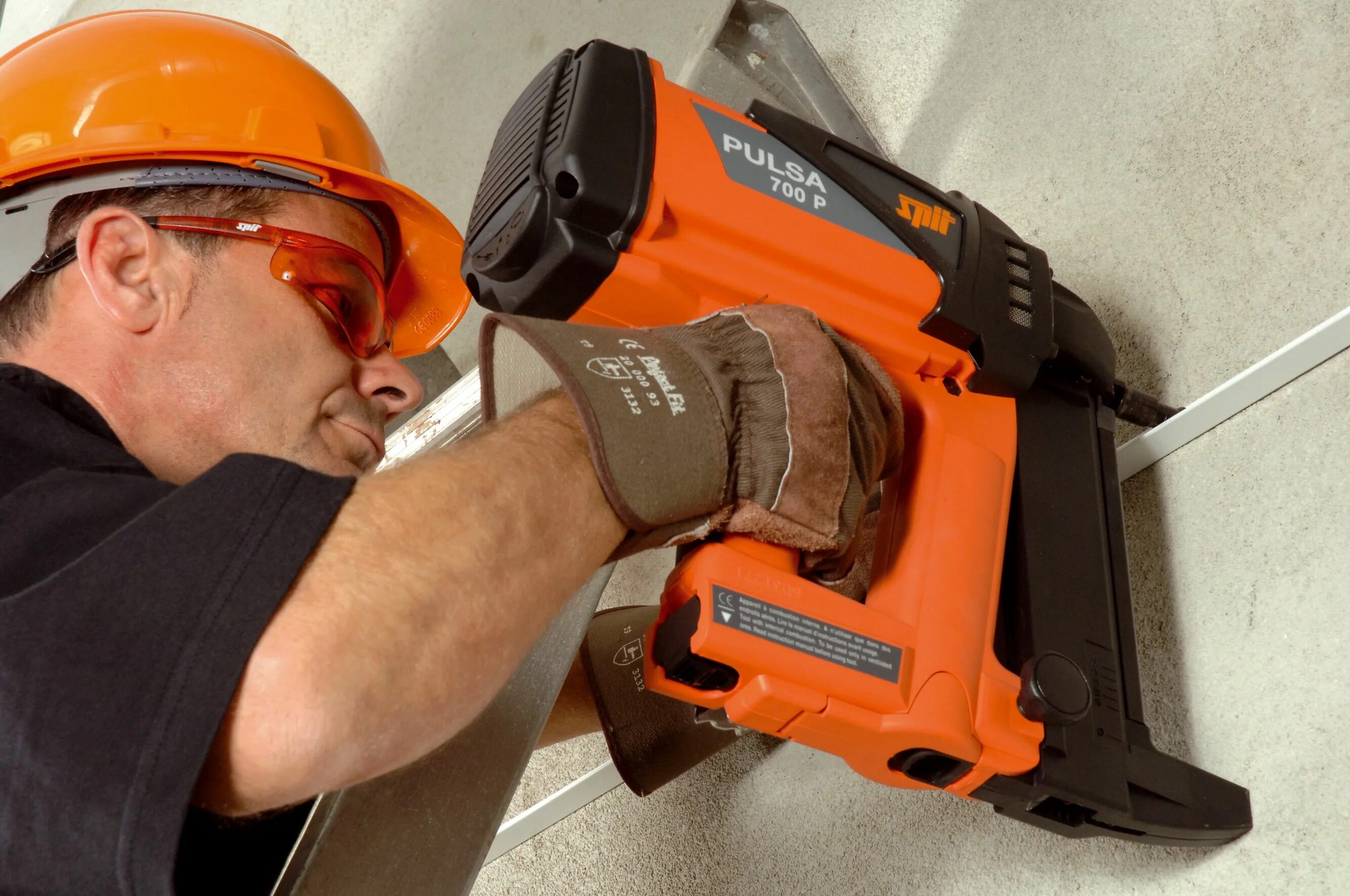 пистолет хилти 500 для дюбелей по бетону. пневмопистолет для гвоздей по бетону hilti. пистолет монтажный поршневой пц-84 сборка. нейлер hilti. работы с ручным пиротехническим инструментом.