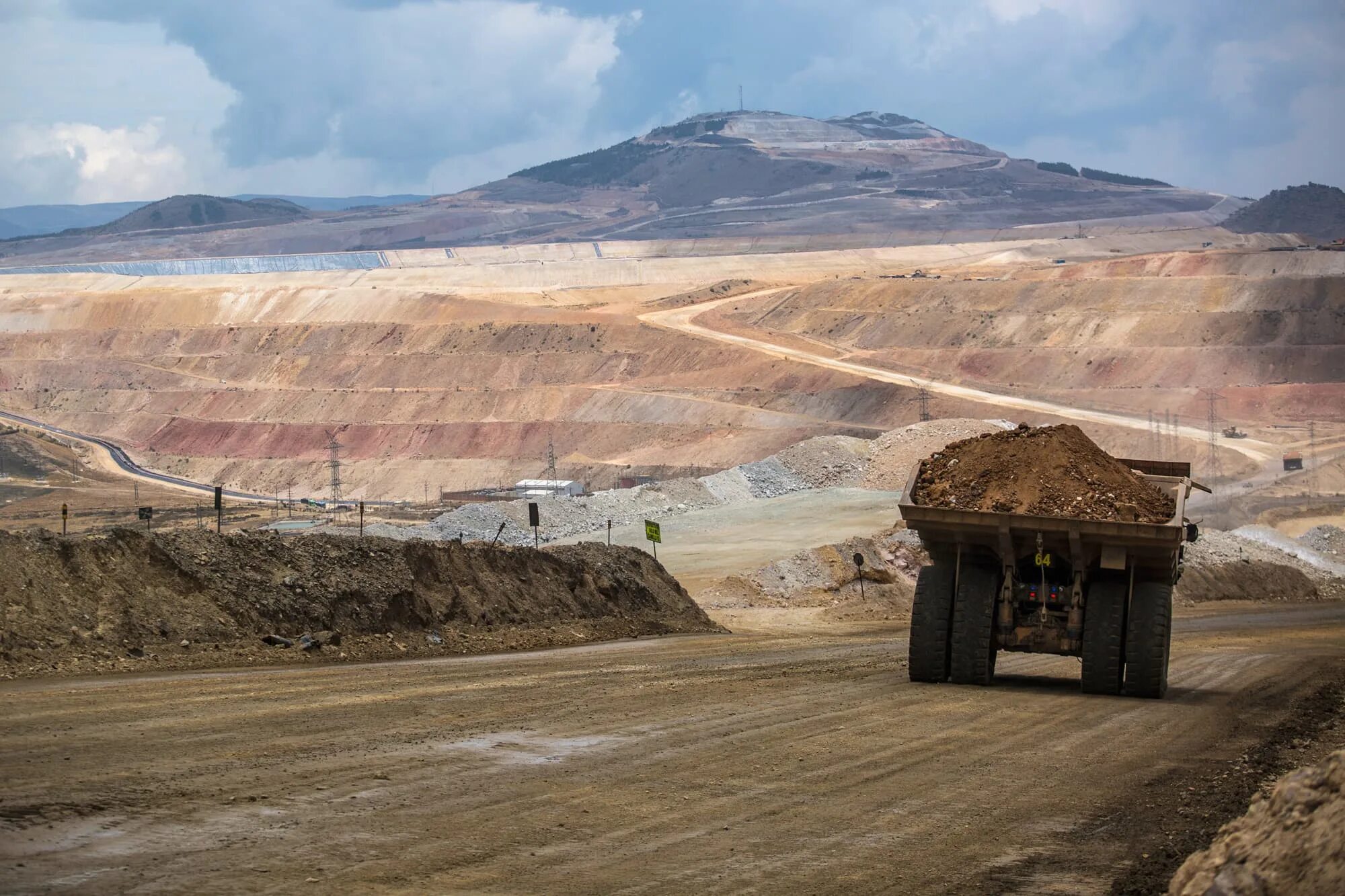 Как переводится mining