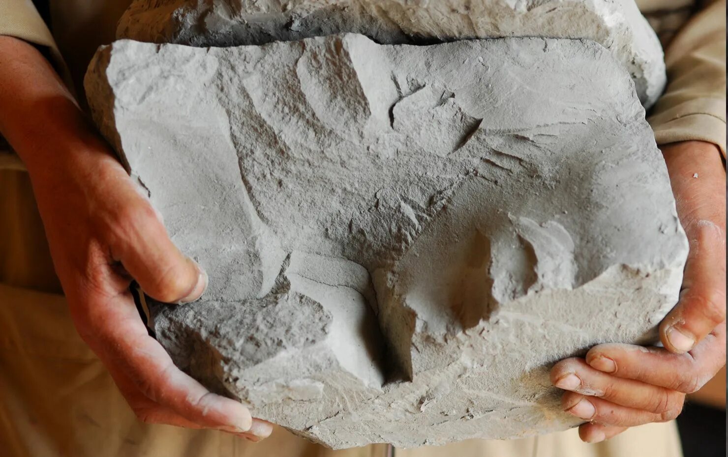 Глина. Неочищенная уральская глина. Сухая глина. Глина голубая "кембрийская" 100 гр. Глина.