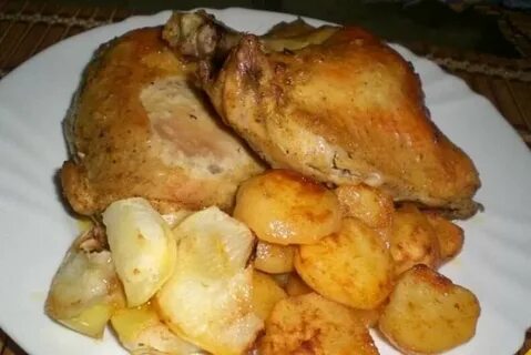 Как вкусно пожарить курицу с картошкой