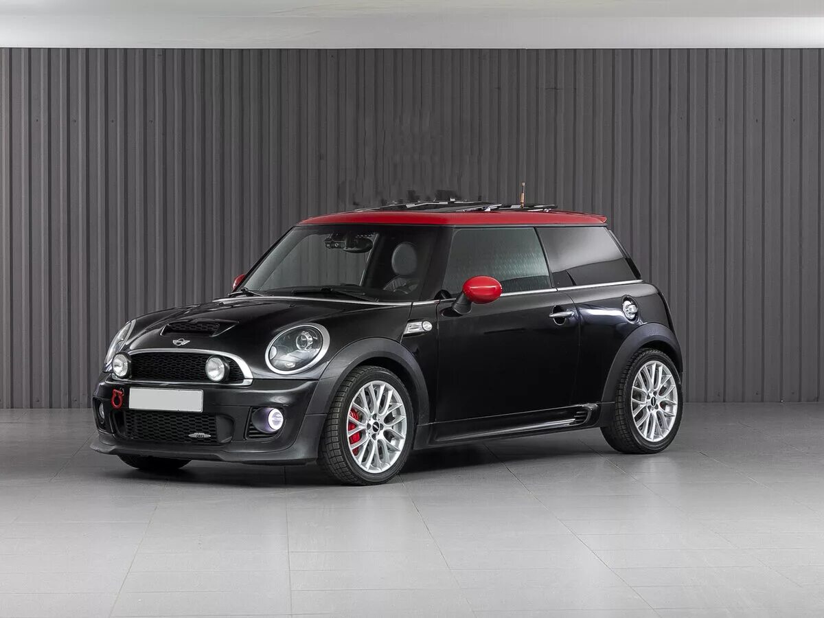 Mini hatch ii (r56) магнитола. Купер кантримен 4s. Мини купер 2010. Mini cooper s r56 2007. Мини купер.