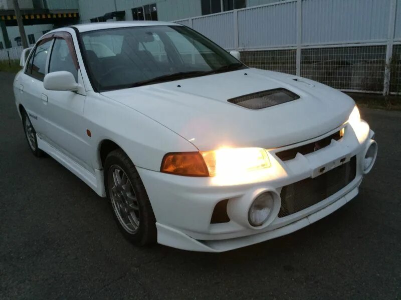 Митсубиси лансер 1997. Mitsubishi lancer evolution 4 gsr. мицубиси лансер 1997. мицубиси ланцер 1997 год.