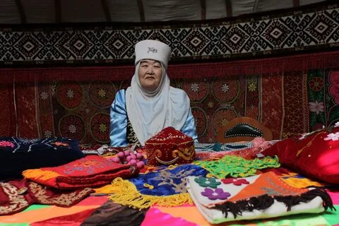 Порно фотосуреттер, ол сіздің писка трахается және сіздің аяқтар кең тараған болуы қалай көрінеді.