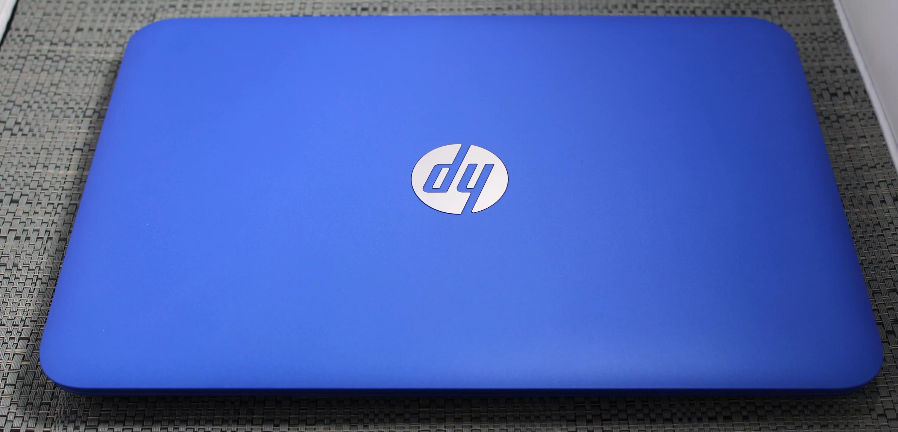 Синий ноутбук. Ноутбук HP 15-db0566ur синий. Ноутбук HP 15 синий. Ноутбук HP синий корпус. Ноутбук HP 15-bs598ur.