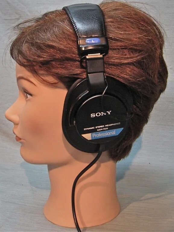 Sony 7506 купить. Sony MDR-7506. Sony MDR-7506/1. Наушники Sony MDR-7506. Sony professional MDR 7506.