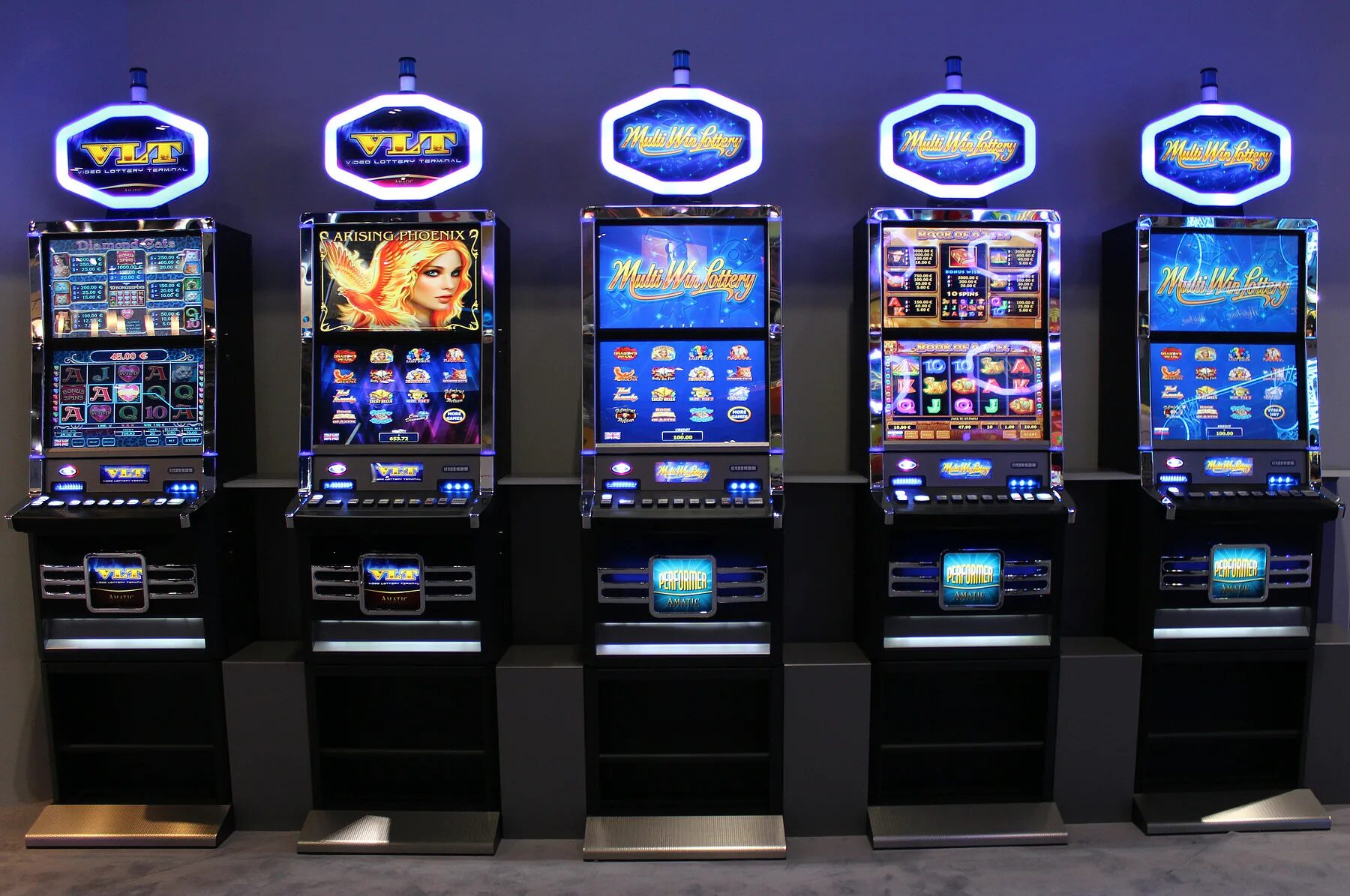 Автомат казино. Игровые аппараты. Игровые аппараты казино. Первые игровые автоматы.