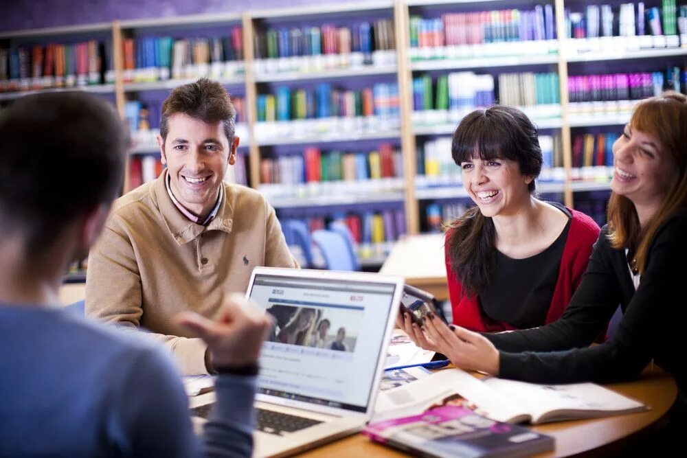 Студентка картинка. How to prepare for ielts. Study ielts. Study ielts. Красивые студентки.