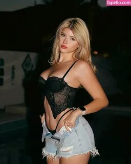 Gabi Champ  Gabi Ciamp  gabiciamp Nude Leaked Photo 1421.