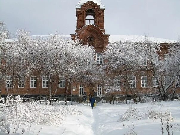 Школа 2 Кунгур. Школа 2 Грибушина Кунгур. Музей семьи Грибушиных Кунгур. Школа номер 10 в городе Кунгуре.