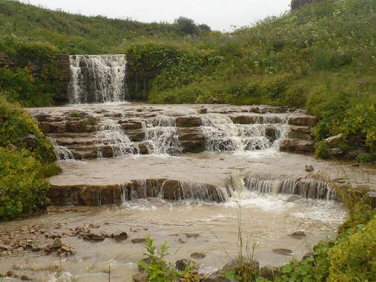 Водопад исиченко мезмай. Курджипские водопады. Река курджипс адыгея. Водопад исиченко мезмай. Курджипские водопады плато лагонаки.