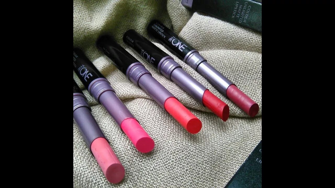 Губная помада the one smart sync. Орифлейм lip sensation matte velvet. Губная помада с эффектом сияния the one power shine hd. Губная помада the one smart sync. Стойкая суперматовая помада орифлейм the one color unlimited.