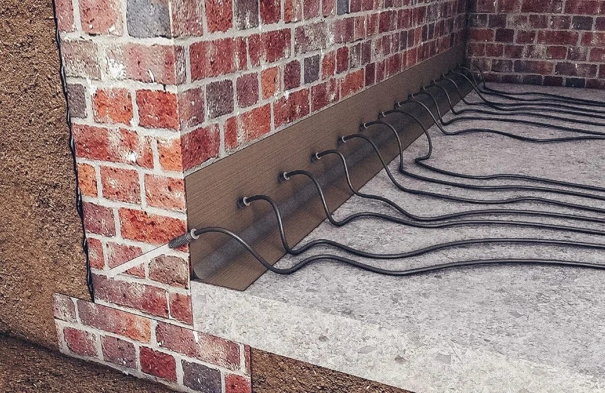 Инъектирование отсечной гидроизоляции. Гидроизоляция индастро. Инъектирование фундамента. Отсечная противокапиллярная гидроизоляция. Инъекционная гидроизоляция фундамента.