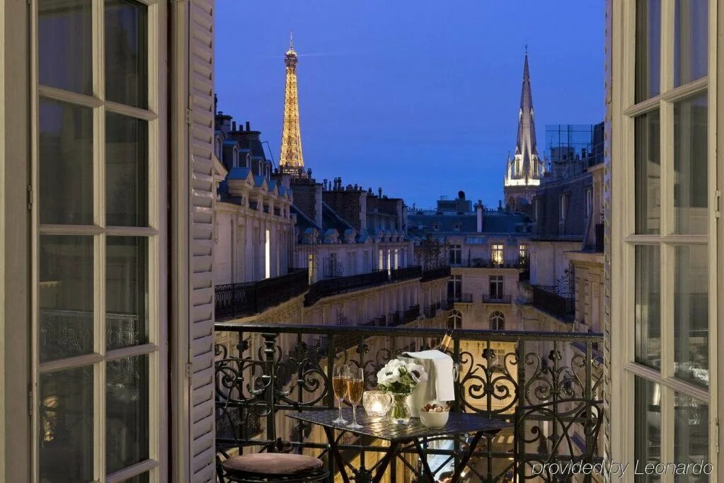 Whether you’re looking for the ultimate 5-star experience or beautiful balcony, 