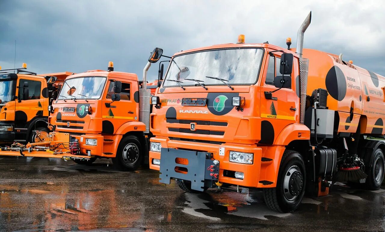 Карта работы коммунальной техники. КАМАЗ Меркатор. КАМАЗ 53605 пылесос. Меркатор Коммунальная техника. Уборочная техника КАМАЗ.
