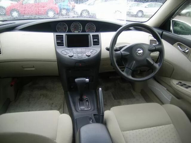 Nissan Tiida рестайлинг 2008, 2009, 2010, 2011, 2012, хэтчбек 5 дв., 1 поколение