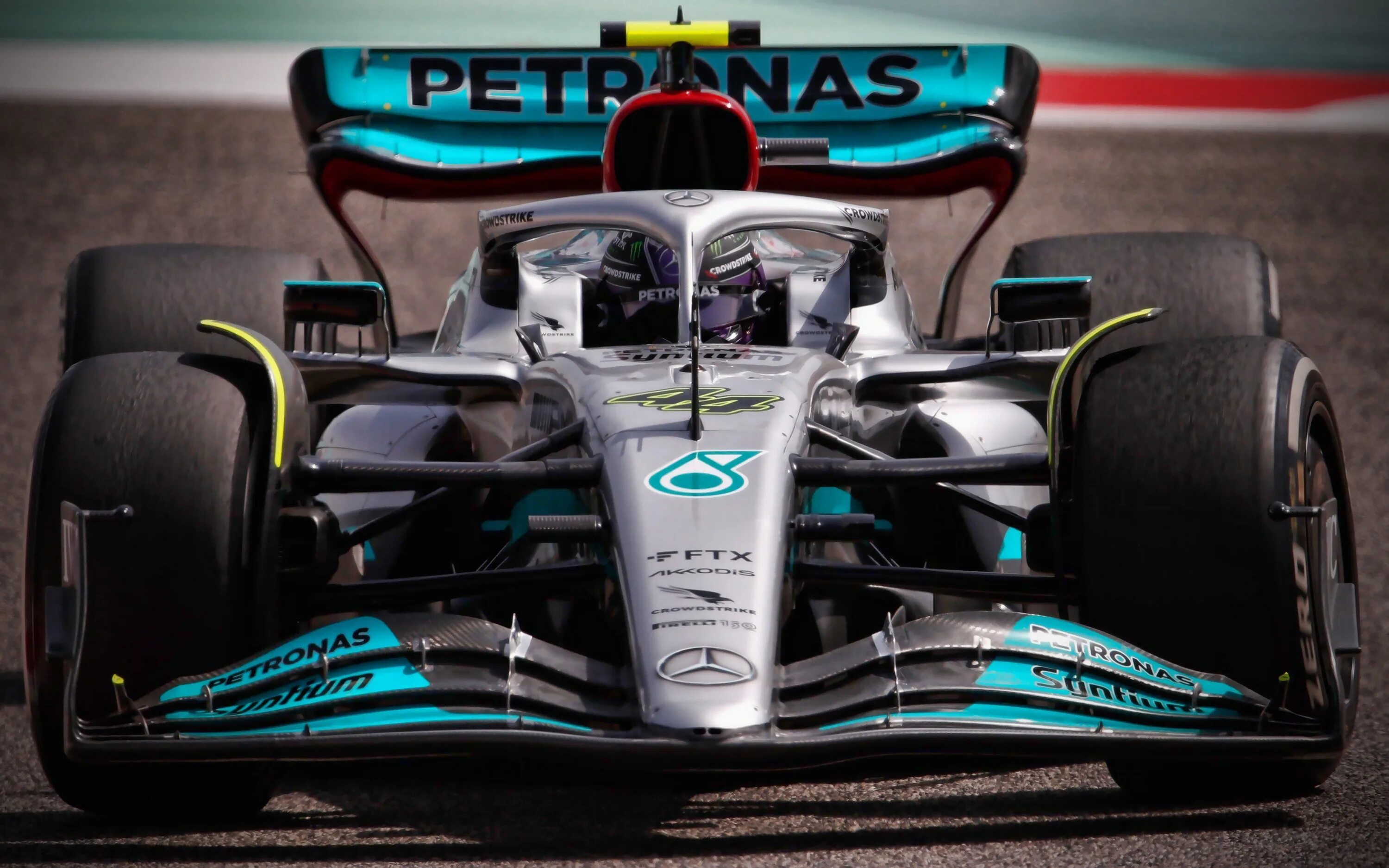 Формула 1 22. Mercedes f1 2022. Mercedes AMG Petronas f1 Team 2020. Mercedes Petronas f1 2022. AMG Petronas f1.