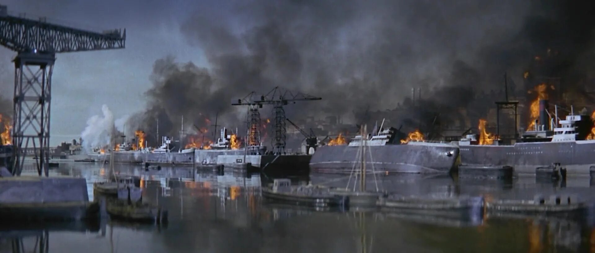 Однодревки моноксилы. Кашира ока рыбалка. Утлое суденышко это. Утлое суденышко. " герои утлого судёнышка " ( военный фильм ) 1955 г.