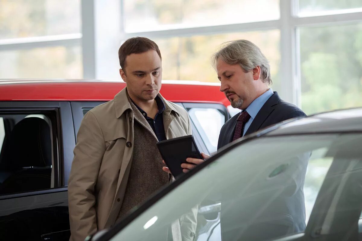 Алексей чадов аванпост. Алексей чадов улетный экипаж. Где снимали стажер с чадовым. Сериал приставы 2023. Виктория дайнеко улетный экипаж.