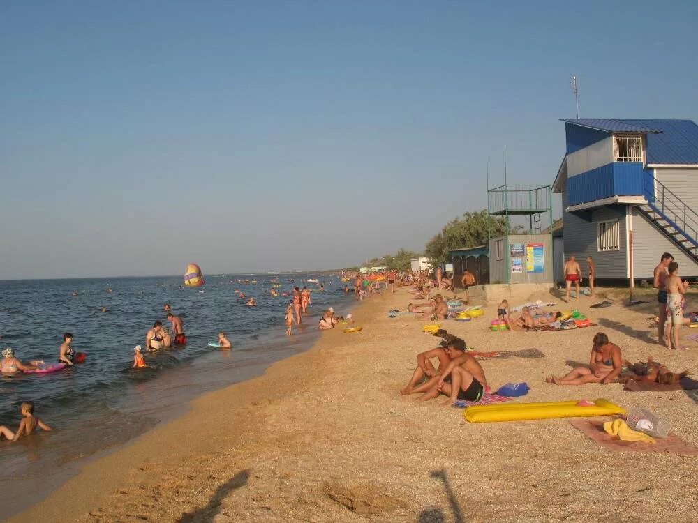 Станица голубицкая снять. Азовское море станица Голубицкая. Азов станица Голубицкая. .Азов Азовское море Голубицкая. Станица Голубицкая море.
