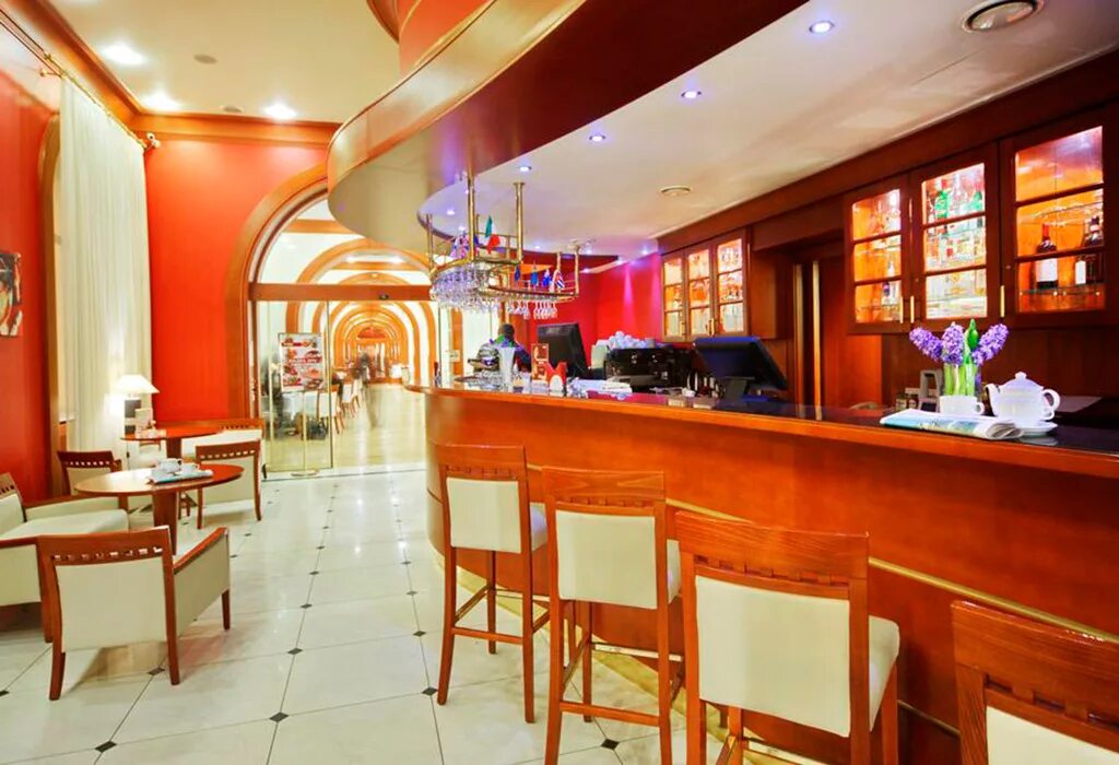 Петербург гостиница октябрьская. Гостиница октябрьская санкт-петербург номера. Октябрьская 4 отель санкт-петербург. Гостиница октябрьская санкт-петербург номера. Гостиница октябрьская санкт-петербург холл.