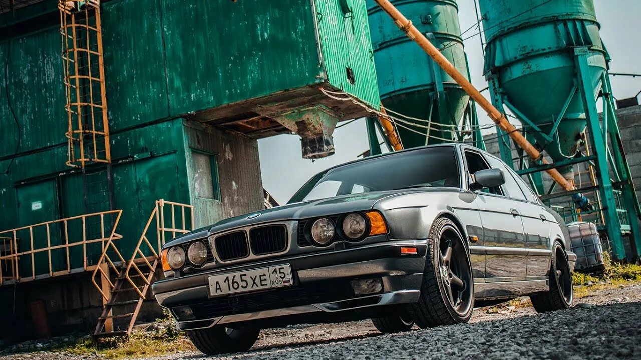 Е34 гаджи. BMW e34 540 Monza. BMW e34 Монза. BMW e34 Monza ASATA. БМВ e34 540i.