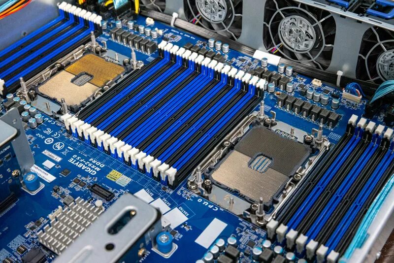 Intel Xeon x5470. Сервер Intel. Серверная платформа 2u r282-3c2 Gigabyte. Dual CPU. Cpu сервера