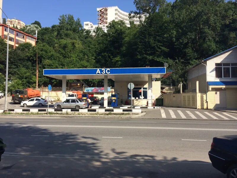 Продается азс. Продается азс. Бензозаправка. Азс 64. Плиты на заправках.