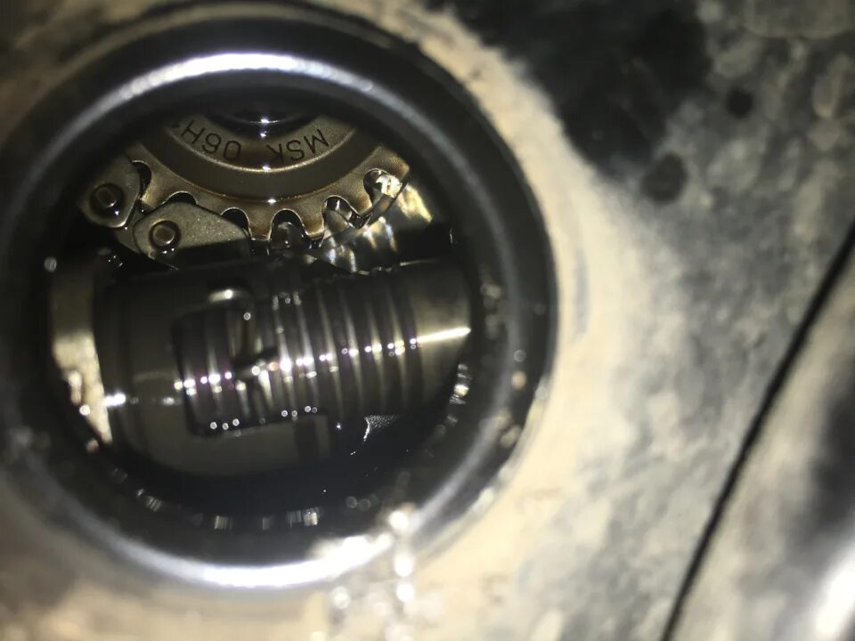 Смотровое окошко цепи грм 1. 8 tsi. 1. Смотровое окошко цепи грм 1. 8 tsi.