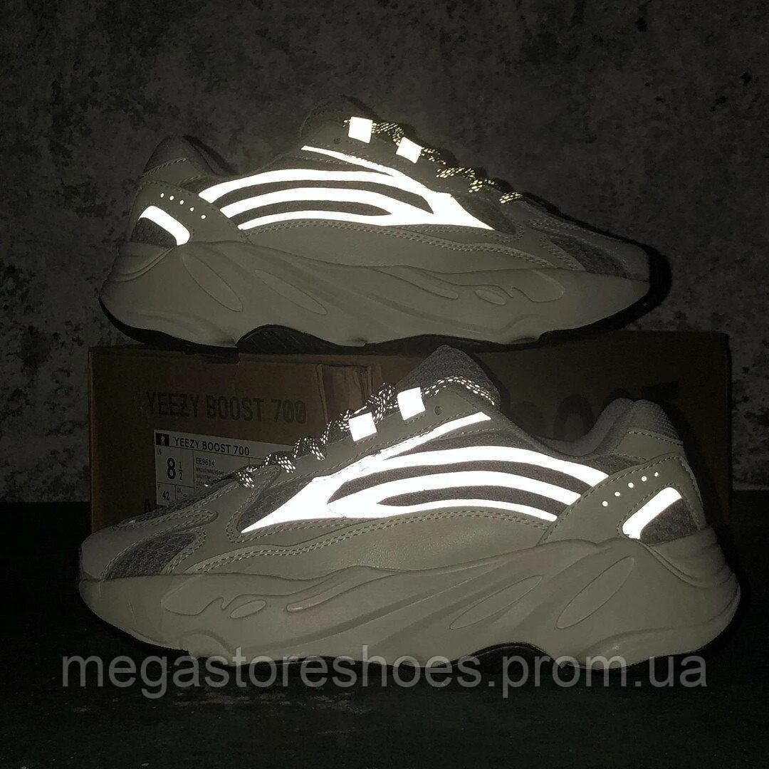 Adidas Yeezy 700 v2. Adidas Yeezy Boost 700 v2. Adidas ИЗИ буст 700. Кроссовки adidas Yeezy 700. Мужские кроссовки 700