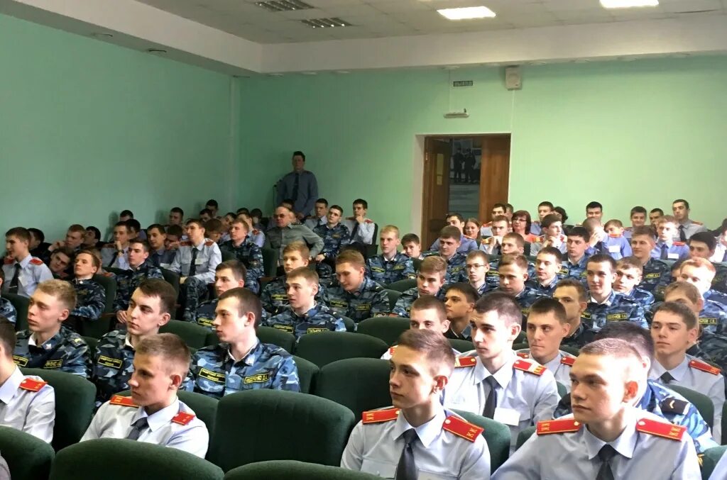 Кадетская школа полиции кемерово. Кадетская школа полиции кемерово. Гкшип кемеровский губернаторская. Гкшип кемеровский губернаторская. Кадетская школа интернат полиции кемерово.