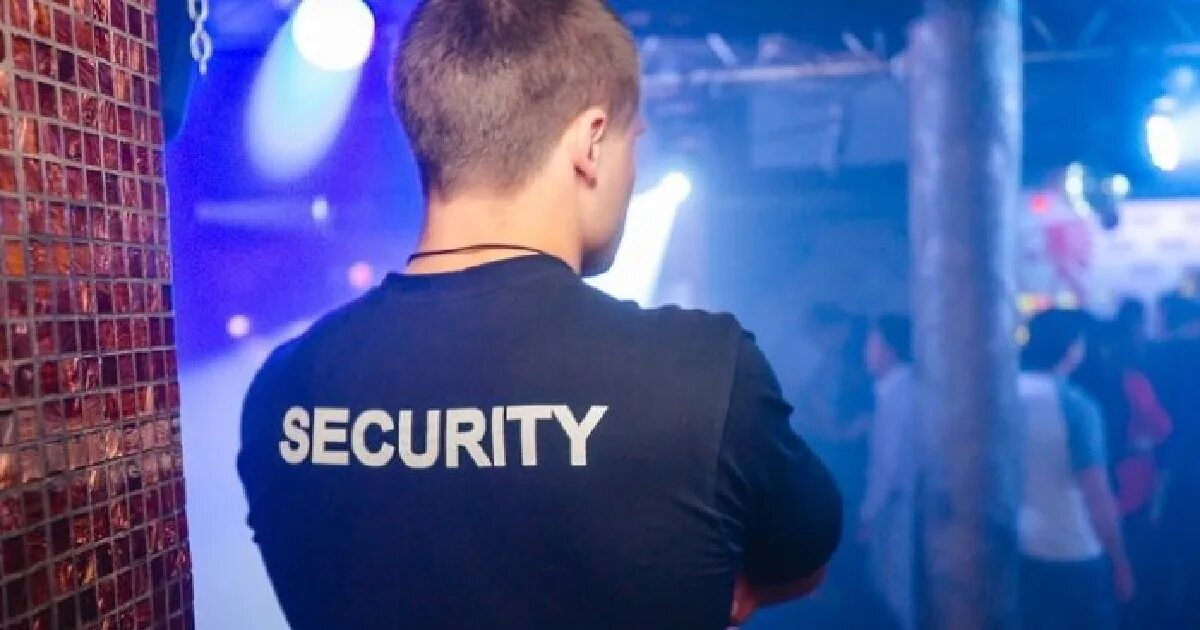 Охрана в ночном клубе. Охранник в клубе. Ночной клуб охрана. Security в клубе.