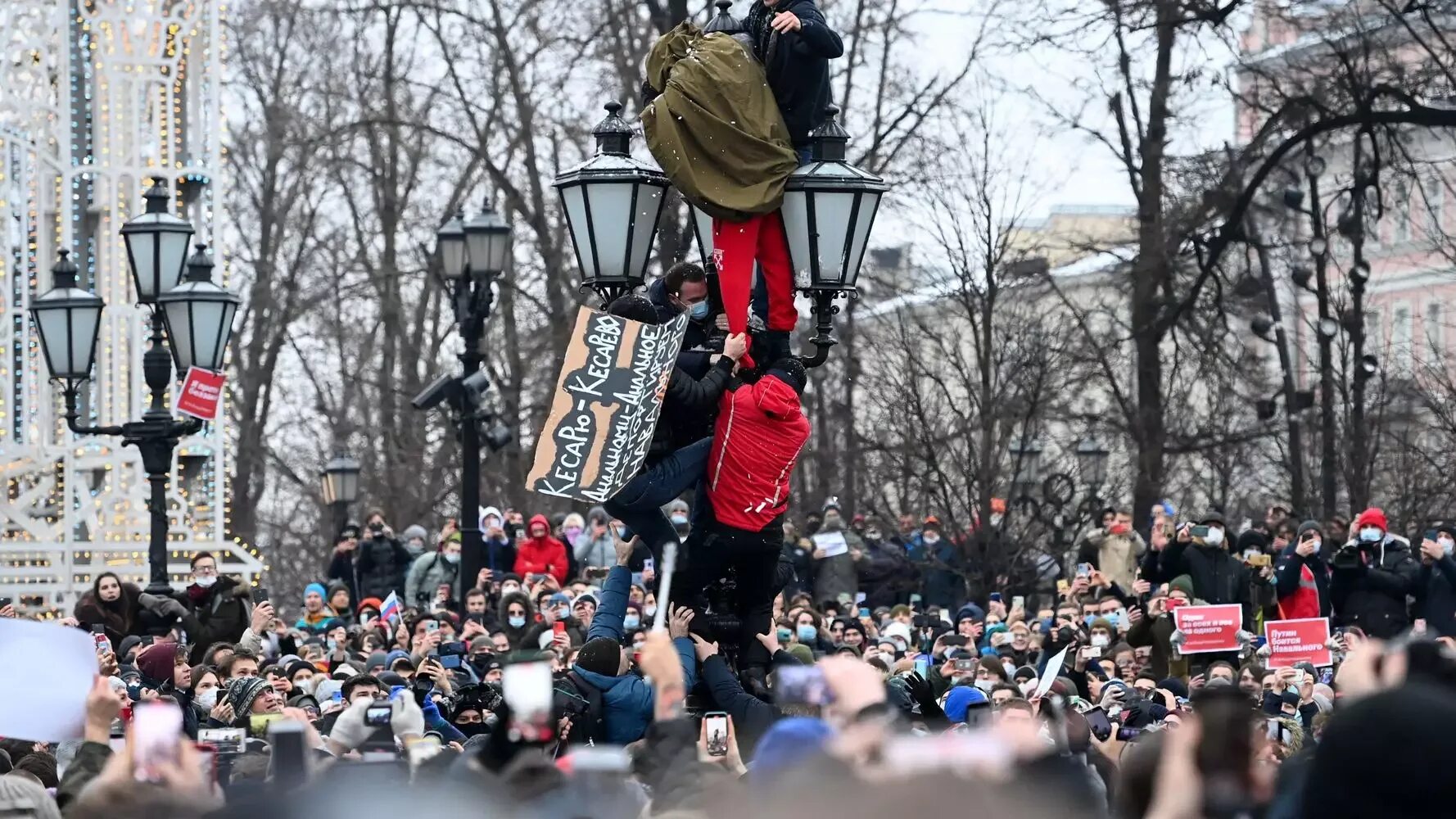 Пушкинская площадь Москва митинг 23. Митинг на Пушкинской площади. Пушкинская площадь митинг Навального 23 января. Митинги 26