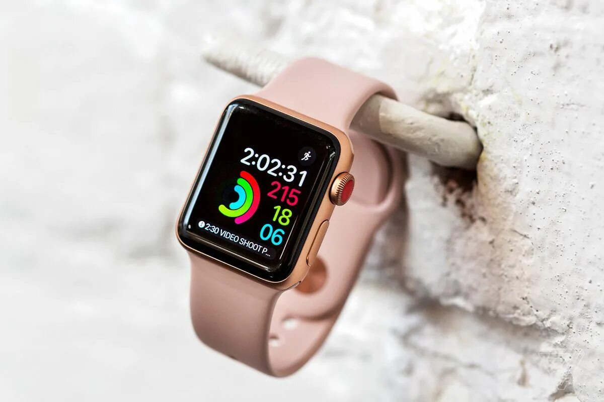 Кольца apple watch. Смарт часы эпл вотч. Эппл вотч 3. Эпл вотч Сериес 3. Часы вотч 3 айфон.