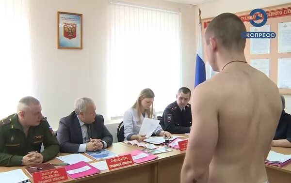 военкоматы станут. военкоматы станут. призывники. военкоматы станут.