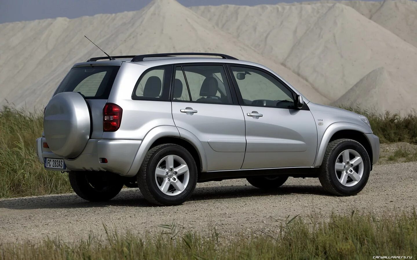 Рав 2. Toyota rav4 2004. Toyota rav4 2003. Toyota rav4 2 поколение. Тойота рав 4 2003.