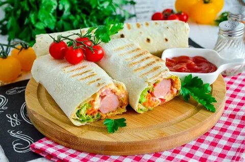 Шаурма с колбасой и овощами
